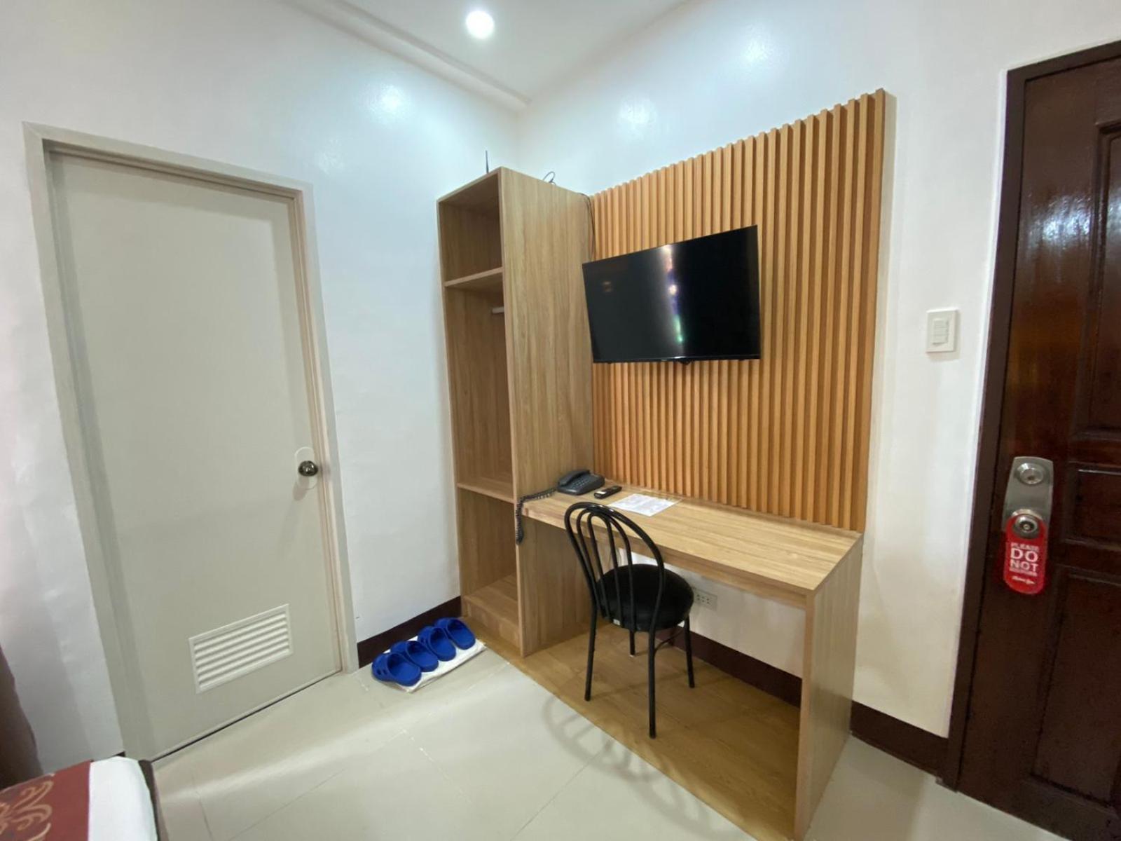 Stone House Quezon City San Juan  Exteriör bild